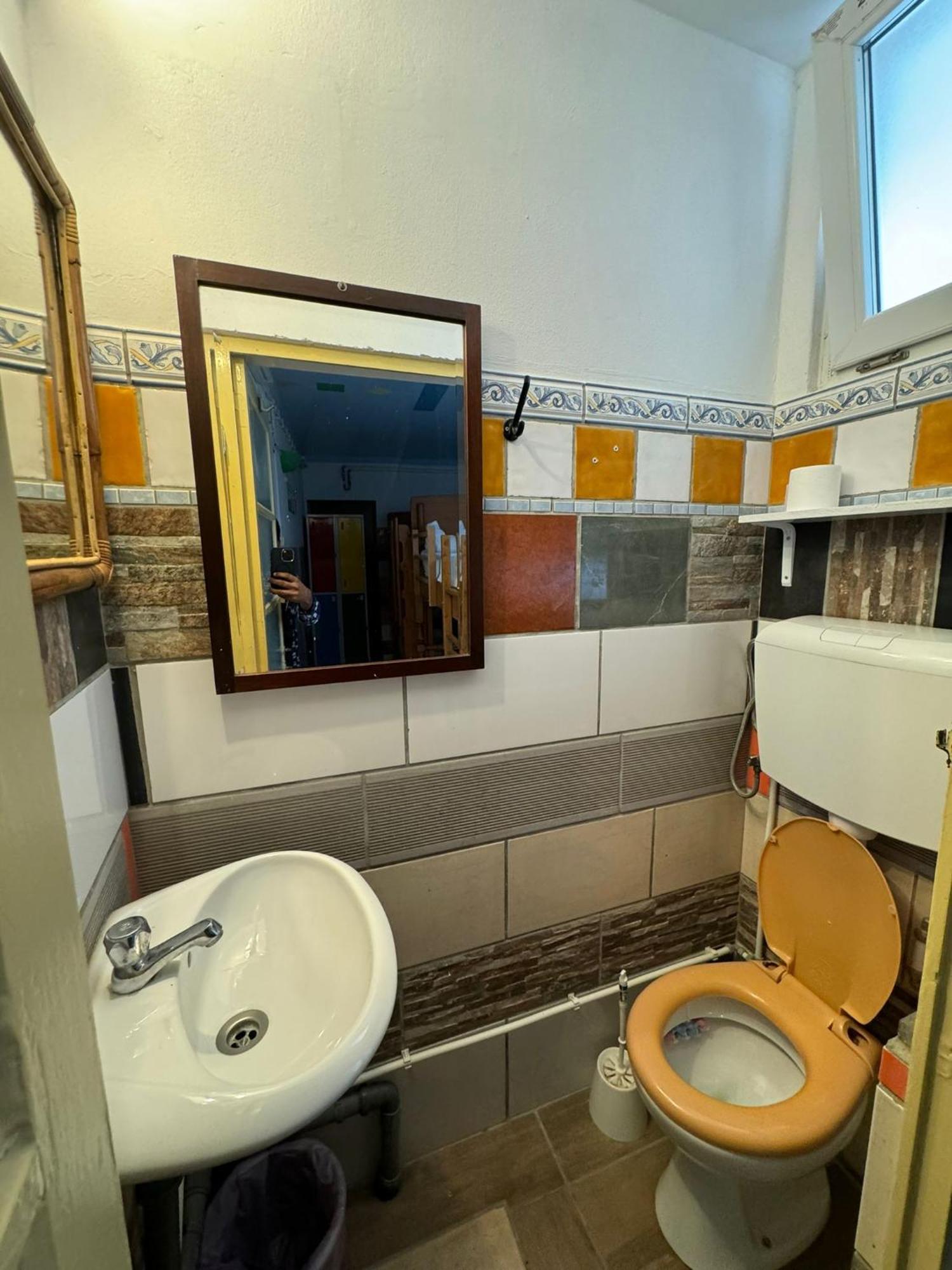 Lagos Central Hostel エクステリア 写真