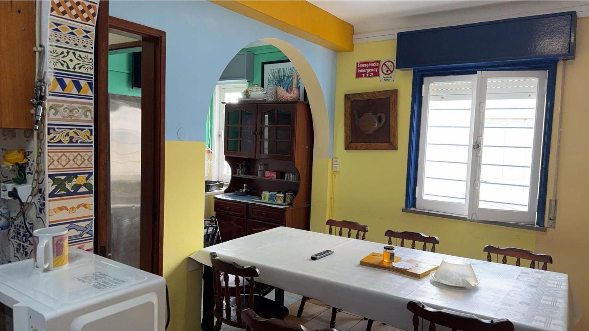 Lagos Central Hostel エクステリア 写真